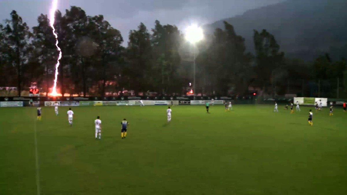 Irelandmedical's tweet photo. Lightning during Colombia v. Czech Republic yesterday...bit close for comfort! @CNMFT @selcolmed #WMFC2017 @AffideaIreland https://t.co/3Jwnwksvok