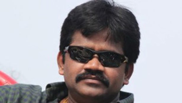maalaimalar's tweet photo. செக் மோசடி வழக்கு: நடிகர் ரித்தீஷ் பூந்தமல்லி கோர்ட்டில் ஆஜர்... https://t.co/ePvJkCQW8K

#chequefraudcase #appear #actorritesh https://t.co/glpgKpzDj7