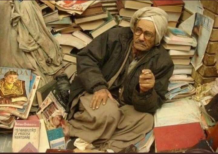 hamadalyasriy's tweet photo. يقول أبو علي - رحمه الله - :-

"قرأت أكثر من ألف رواية، وأحفظ خارطة الأدب العالمي، ولا يحدثني أحد سوى عن الكُرَة وأسعار الطماطم".
@N_m3rfa https://t.co/OIfTJkMCoB