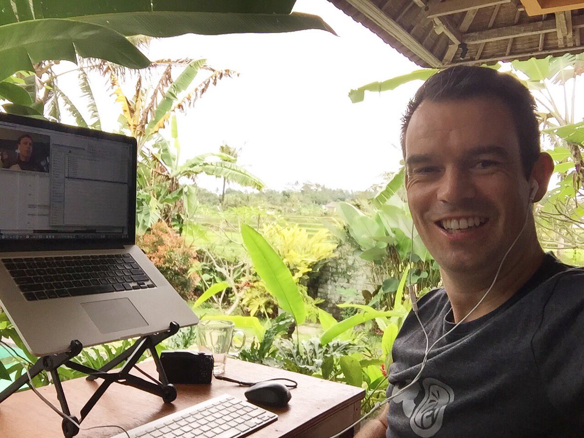 Posmay's tweet image. Loving my new mobile office setup. #ubudbali #ubud #digitalnomad #laptoplifestyle #mobileoffice #work #workingoutside #livingmydream