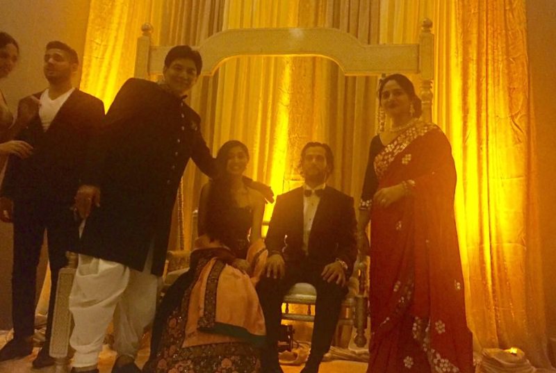 SomyaDiaries's tweet photo. Somya with Her Husband and her Family @TheSomyaSeth https://t.co/InblMV4hXi