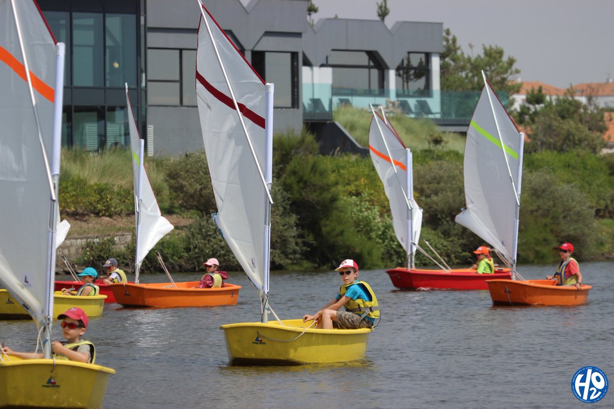 ISOLesSables's tweet photo. La régate d'#optimist TANCHET GLOBE a débuté ce samedi! Infos et renseignements à l'ISO Tanchet ou à la base de mer. https://t.co/S26znwDhjJ