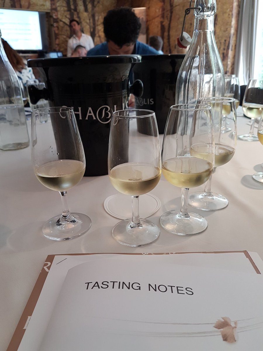 JonnyKleeman's tweet photo. #UnlockingTheSecrets with @XavierRousset @BourgogneWines
#wine #white #burgandy #studying #meursault #corton https://t.co/BUiJhmQqyF