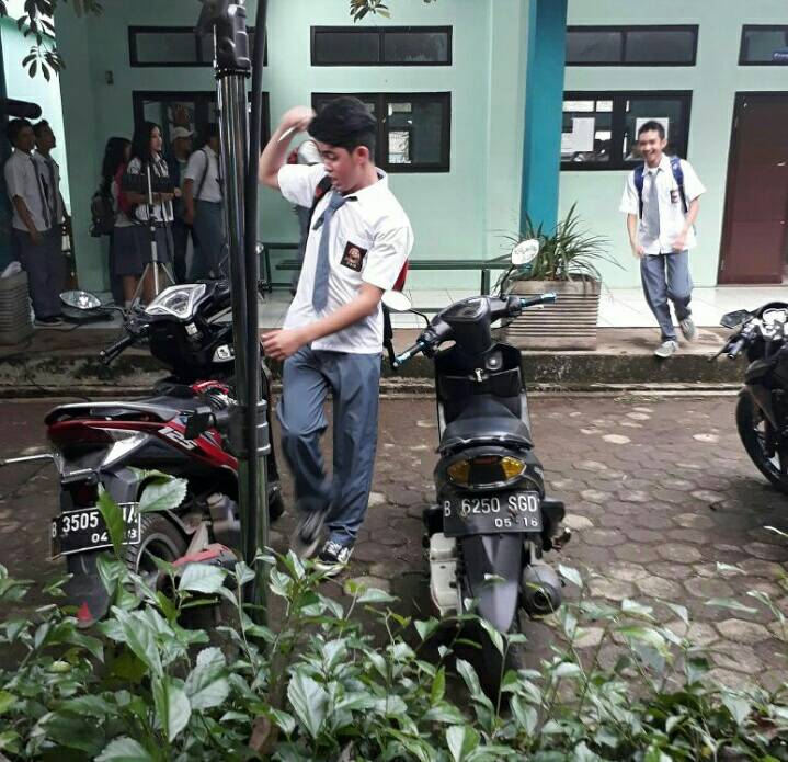Jadi anak SMA lagi nih ceritanya😅😍 #today