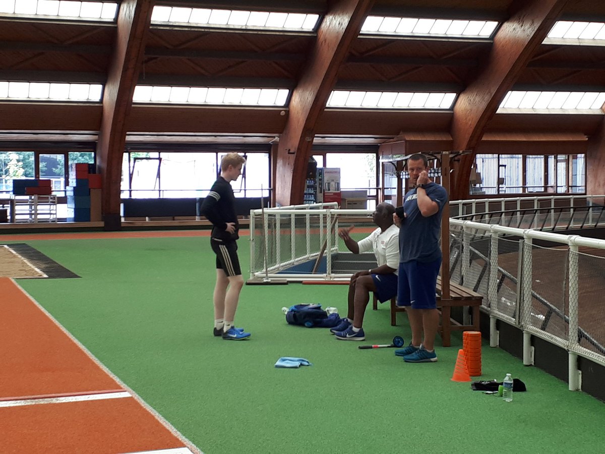 <a href="/coachaston/">Aston Moore</a> <a href="/zak_skinner/">Zak Skinner</a> <a href="/RogerRoch/">Roger Roch</a> doing final preps #london2017