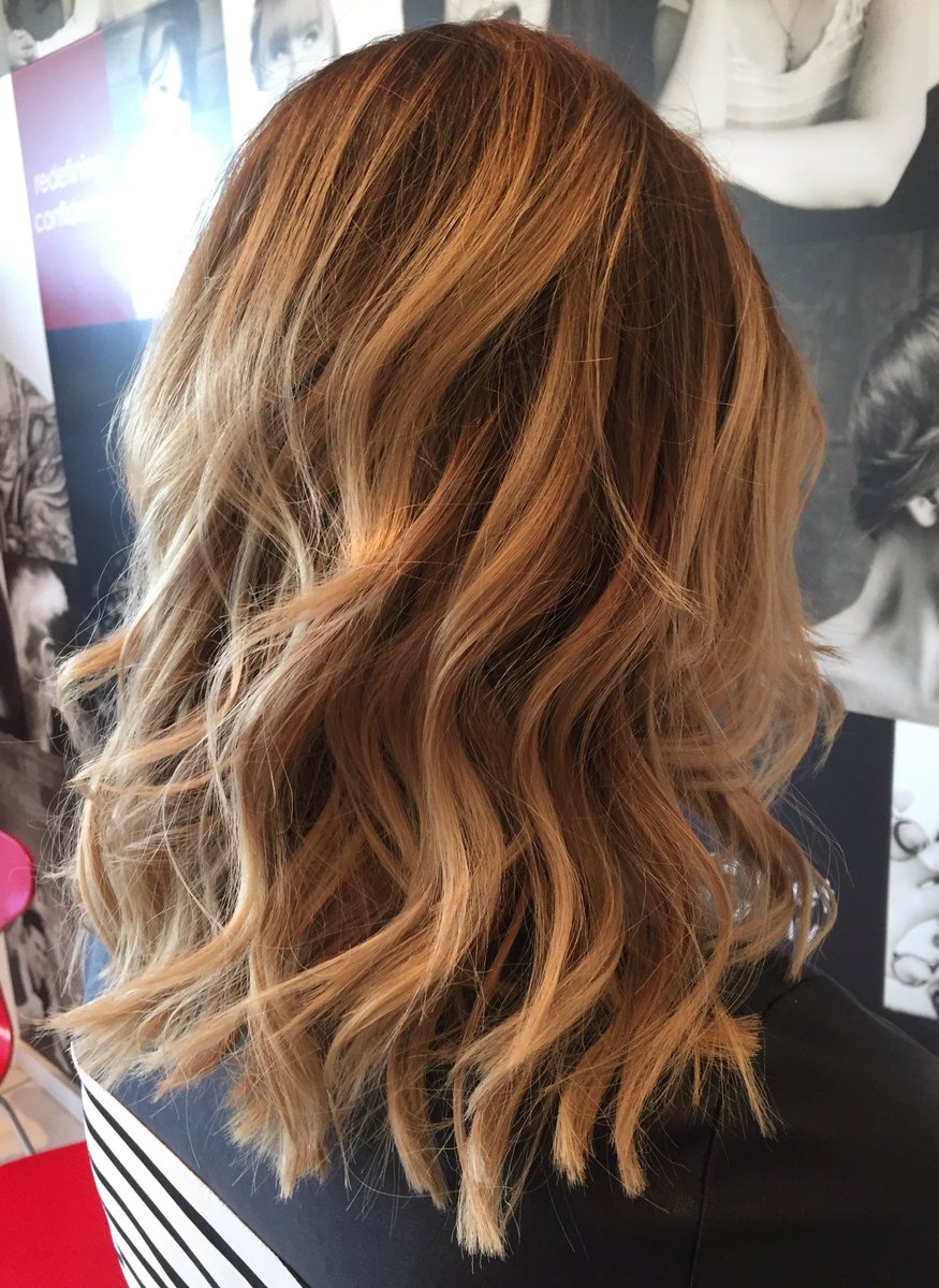 All_ForMary's tweet photo. Fresh #balayage for our thoughtful, loyal and sweet Jess 😍 #creatingJess #AllForMary #hair #haircolour #hairdresser #Brisbanehairdresser https://t.co/ARDQBX31yP