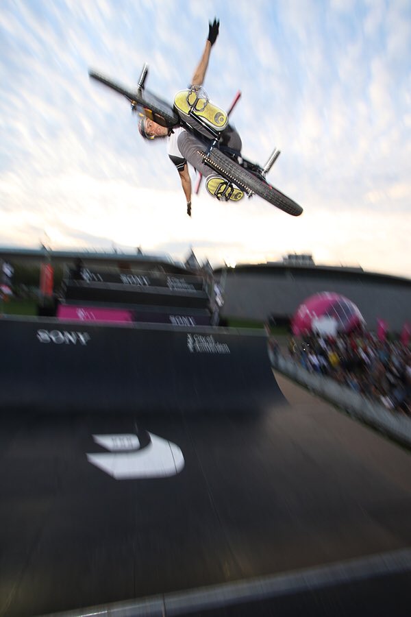 Danieldhers's tweet photo. 🦅🦅🦅🦅
#uswa2017 #urbansportsweek #amsterdam
📸: @fatbmx https://t.co/pVvZAo8Uvj