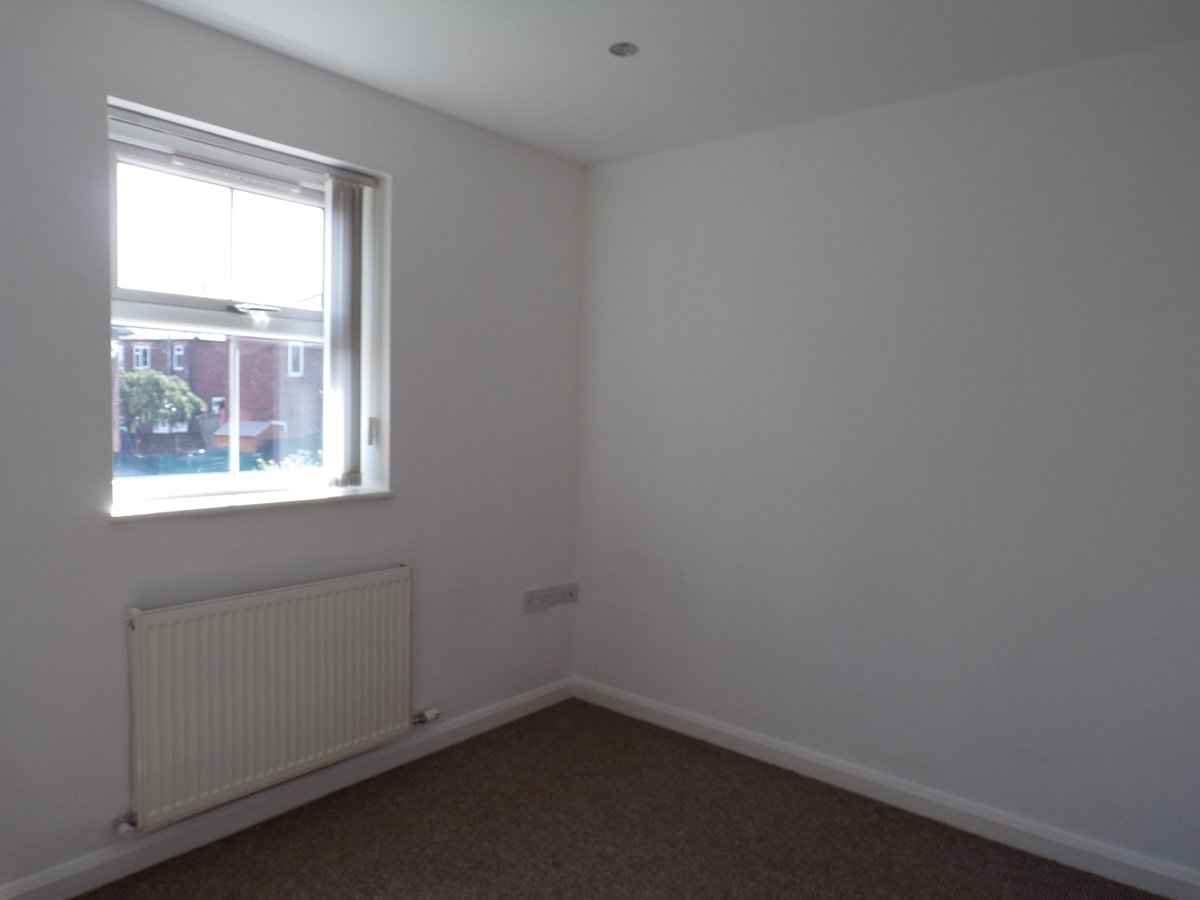 Available to let this 1 bed #Apartment in #Swinton £450pcm! bit.ly/2tyWxOT #property #lettings #Manchester #Salford