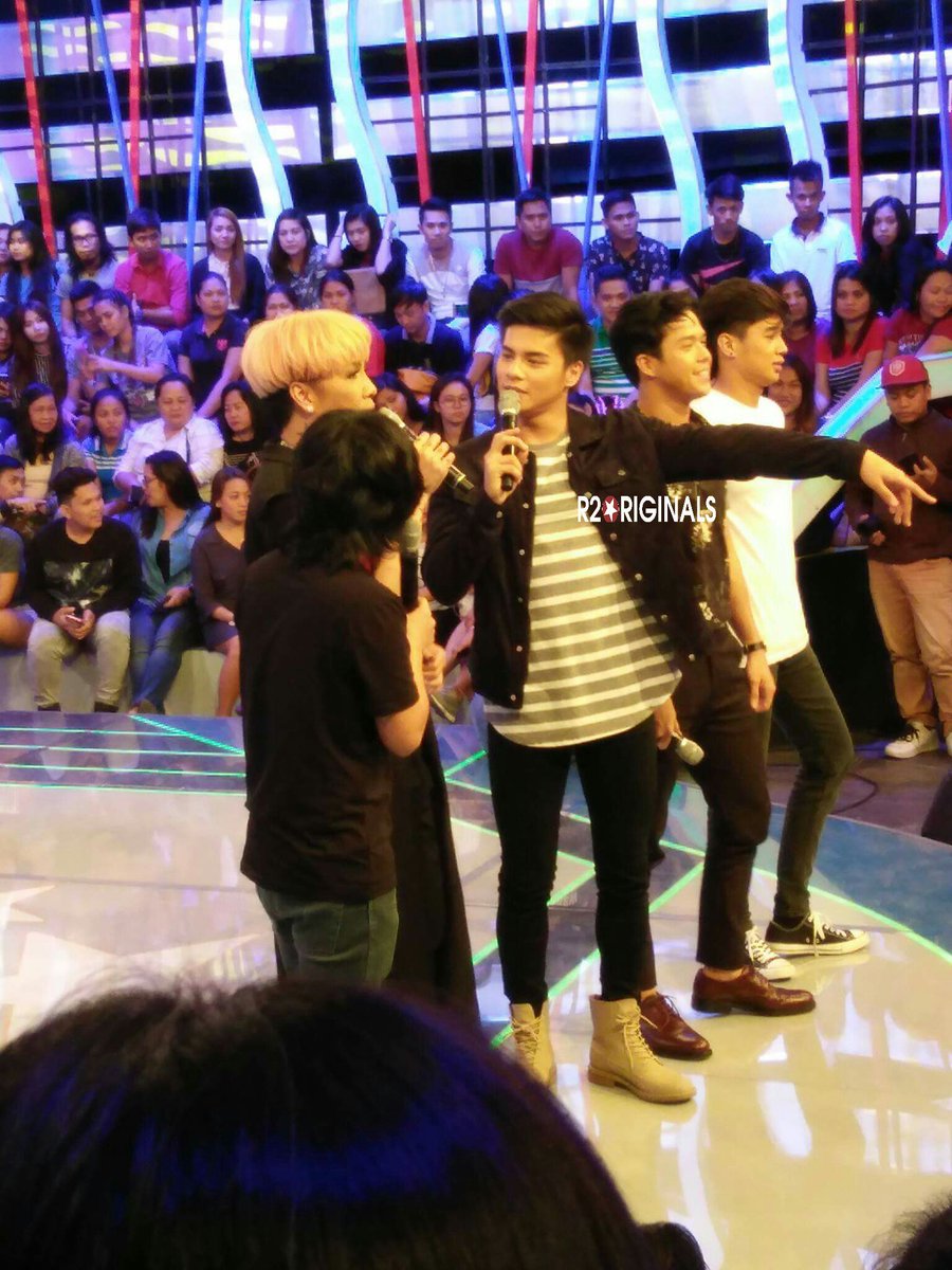 R2OriginalsOFC's tweet photo. (4) Thank you @vicegandako_ggv !! 
#GGVTrueColors #BloodyCrayons https://t.co/2EASHvjomX