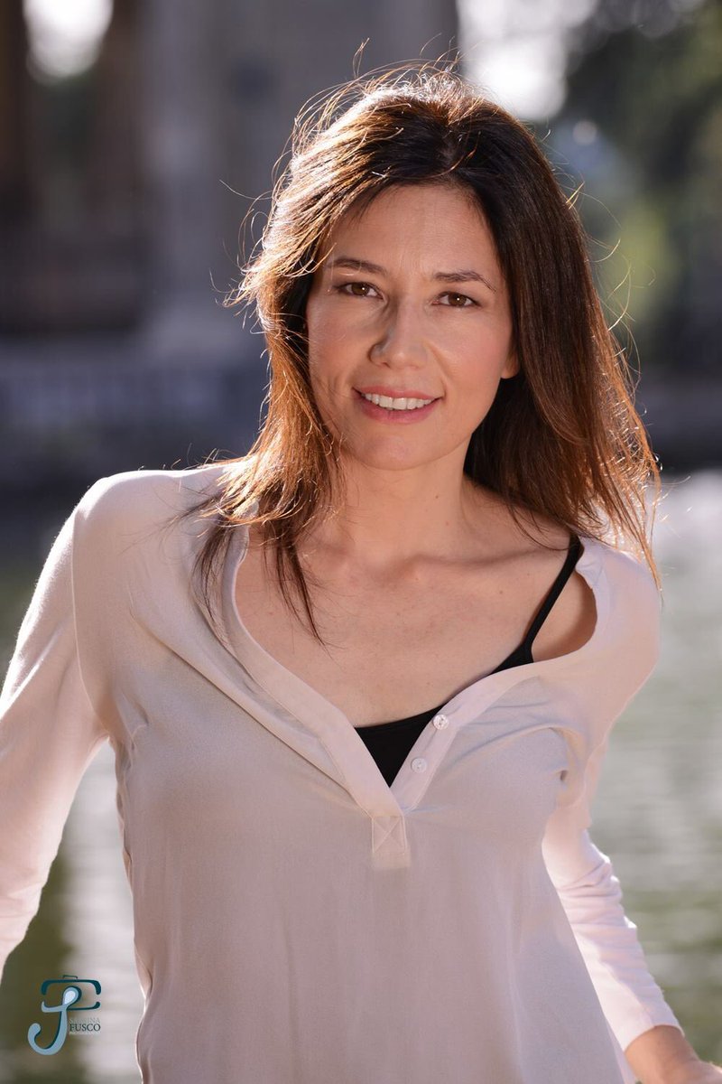 Off/Off Theatre (@offofftheatre) on Twitter photo . <a href="/beatricefazi/">beatrice fazi</a> è la protagonista femminile di "Dentro la tempesta", scritto e diretto da <a href="/striano18/">Salvatore Striano</a> .
#DentroLatempesta #Laltroteatro . <a href="/beatricefazi/">beatrice fazi</a> è la protagonista femminile di "Dentro la tempesta", scritto e diretto da <a href="/striano18/">Salvatore Striano</a> .
#DentroLatempesta #Laltroteatro