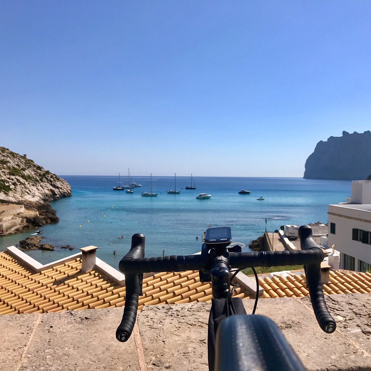 TommyFlovildEng's tweet photo. “I don’t ride a bike to add days to my life. I ride a bike to add life to my days” – Unknown https://t.co/6k3iyBhbS3