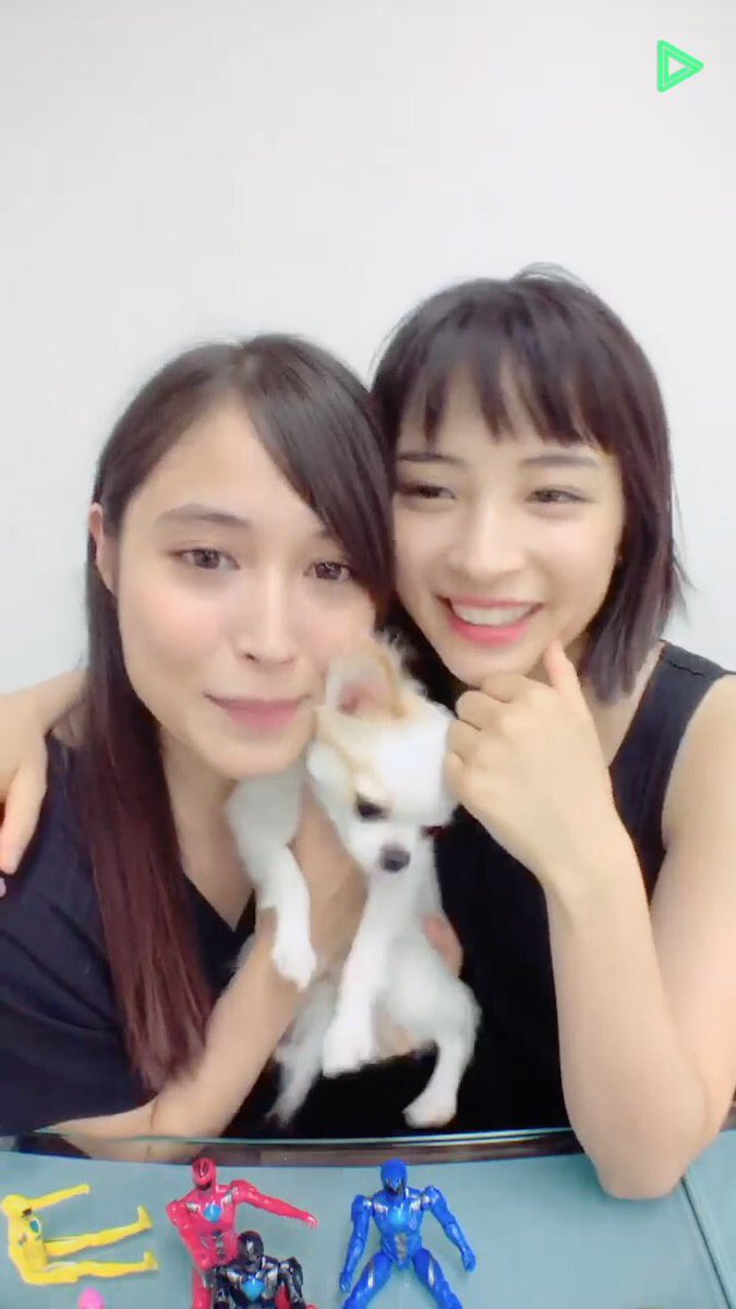 この笑顔は反則や😳

本当バリ可愛い！

＃広瀬すず