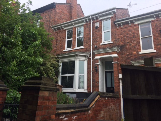 alldamp's tweet photo. Here we are in #Sheffield ready to carry out a complimentary #dampsurvey, need one? Get in touch! #dampproofing #Southyorkshire #Yorkshire https://t.co/mXbPtZbhgA