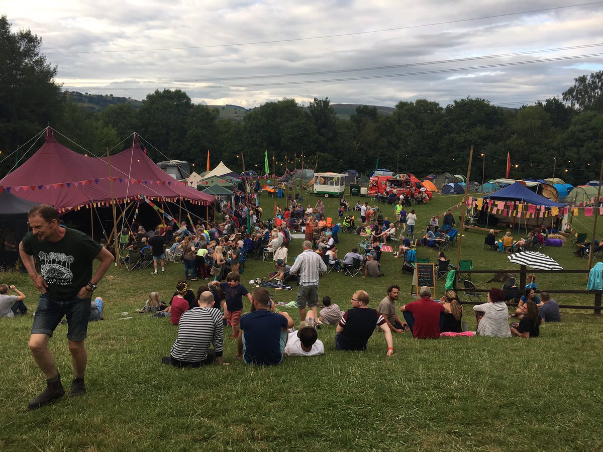 BrendanTTN's tweet photo. Coolest music fest at Rudry's "Between the Trees" gig. Irish band Marc O'Reilly: over on 5am ferry; back on 2am ferry. Respect! #marcoreilly https://t.co/BPaZHaMIqx