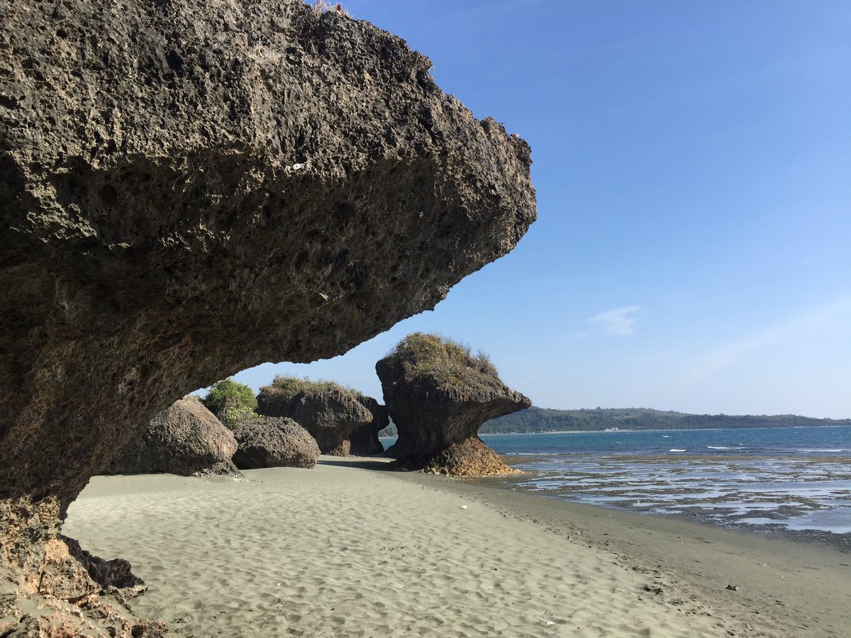 TadianToGo's tweet photo. #UmbrellaRocksFormation #AgnoPangasinan #Philippines RETWEET
#ecotourism #Asia #sustainabletourism #beautifulAsia #supportlocal #probinsiya https://t.co/LUY4acwf3k