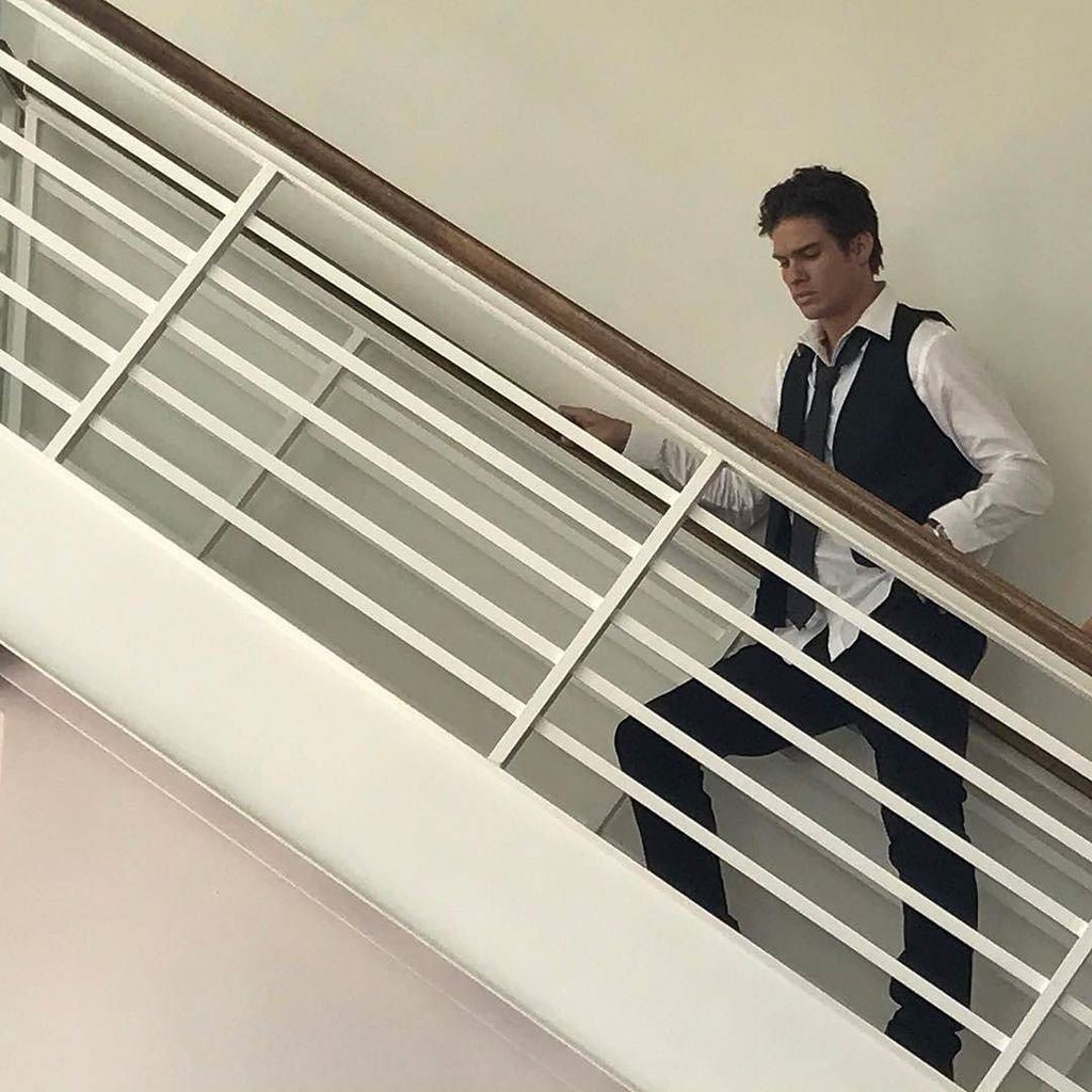 SerieCrossfire's tweet photo. Luzes, Câmera, Ação! 
Bom dia, mais uma foto das gravações do filme de Ardente Em Chamas. #AfterburnAftershockMovie #FilmeArdenteemChamas #… https://t.co/r3xSvbkAfw