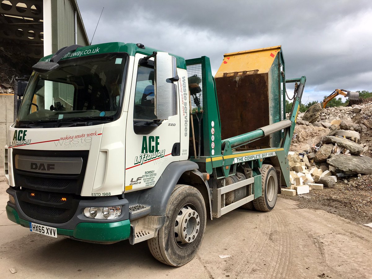 AceLiftawayLtd's tweet image. ♻️ Some more concrete arriving ready to be crushed... ♻️

#RecycledAggregate
#Recycling
#Construction
#SocialMedia
#WeAreAce