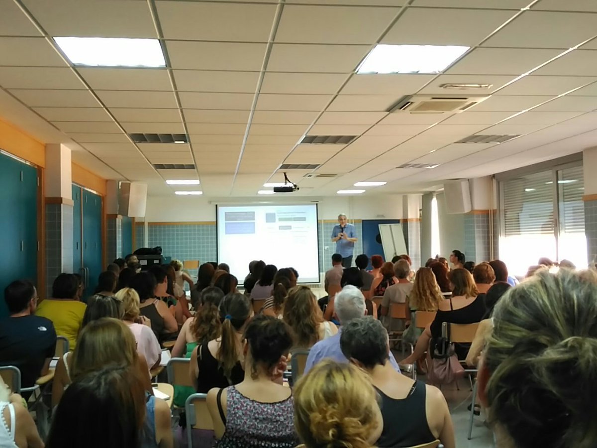 "Ninguna crítica a las Comunides de Aprendizaje presenta alternativas con mejores resultados" <a href="/R_Flecha/">Ramón Flecha</a> <a href="/iesvelesevents/">IES Veles e Vents</a>