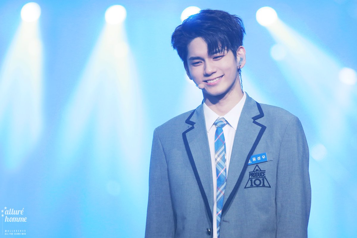 alluresw's tweet photo. 170701 #옹성우 프로듀스101 파이널 콘서트 첫콘 #워너원 #wannaone                                           천사같아 😇😇😇💫💫💫
HQ📷 https://t.co/z1HgD9aS8m https://t.co/VUJXIHwp7J