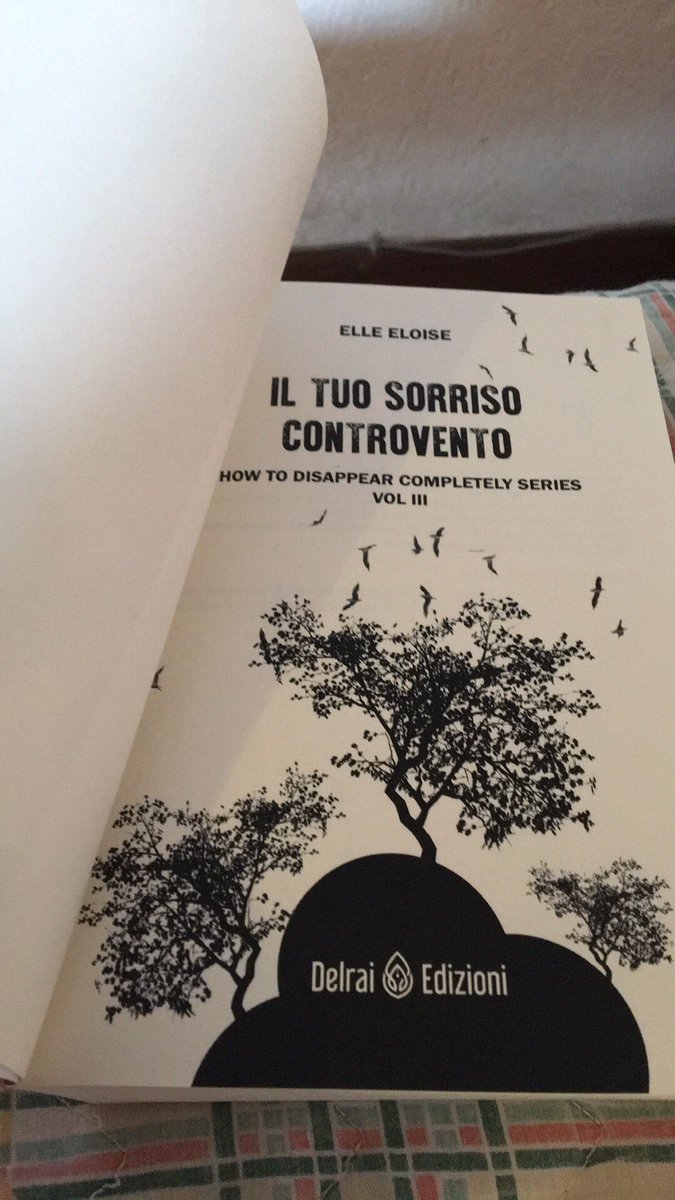 Il tuo sorriso controvento <a href="/DelraiEdizioni/">Delrai Edizioni</a> ... La bellezza della carta 😍#libri #libridaleggere #romance #amazon
