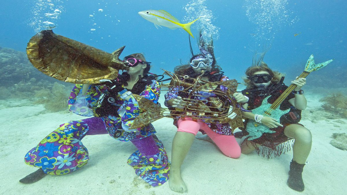 Divers, snorkelers submerge for Lower Keys Underwater Music Festival bit.ly/2sGxhDK https://t.co/iyqbOB4mpm
