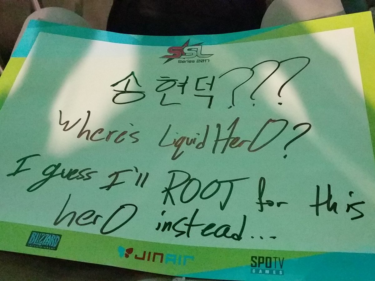 GGemini19's tweet photo. I'm tilted that the director didnt want to show this gem of a sign https://t.co/hEu99vGCro