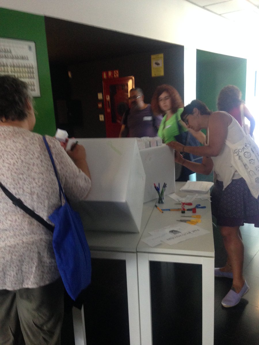 EdCampEEMataro's tweet photo. Arriba el moment de la cloenda!  #EdCampEEMataro https://t.co/zw4H8fhKjj