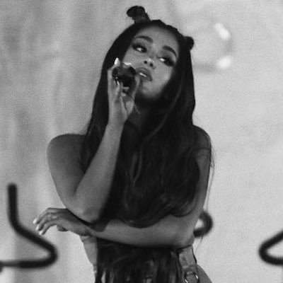 agbscharmed's tweet photo. @ArianaGrande I love you legend💗 https://t.co/FC1a2Wa0Zo