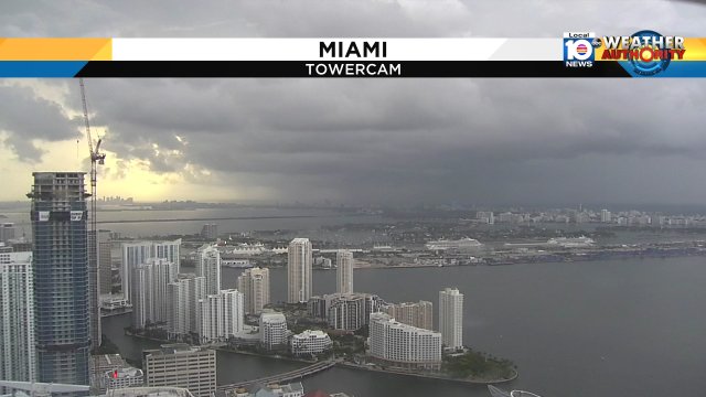 Awesome shot of a rain shaft from our Miami Towercam, get ready for another round of showers & storms. https://t.co/htcWVeikE8
