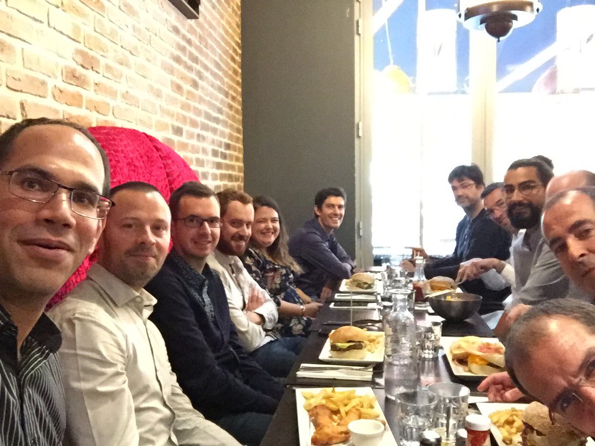 MehdiBalza's tweet photo. Coachs agiles et ux réunis #axaagilecenter https://t.co/gxhbnoDhns