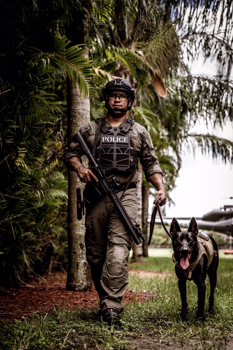 Jeff_Cotto_'s tweet photo. #GettinAfterIt with "Duke the Defender"
#BatDefense #DanielDefense #Trijicon #MTEKusa #Arcteryx #SandSprecision #DuketheDefender #OakleySI https://t.co/jZ6yNpDSJf