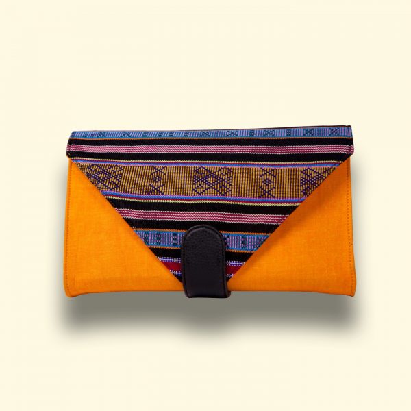 GerakanTenunkoe's tweet photo. Be the point of interest with Freja Clutch Wallet – Bright Yellow :) ONLY IDR 250K
shop: https://t.co/A57gzfDYDZ https://t.co/3N9NOXt63J