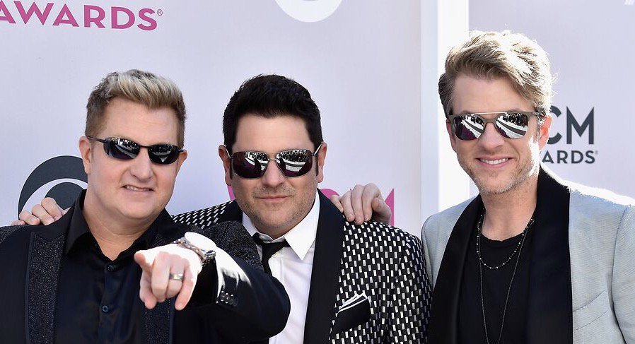 Happy Birthday to front man Gary LeVox! 