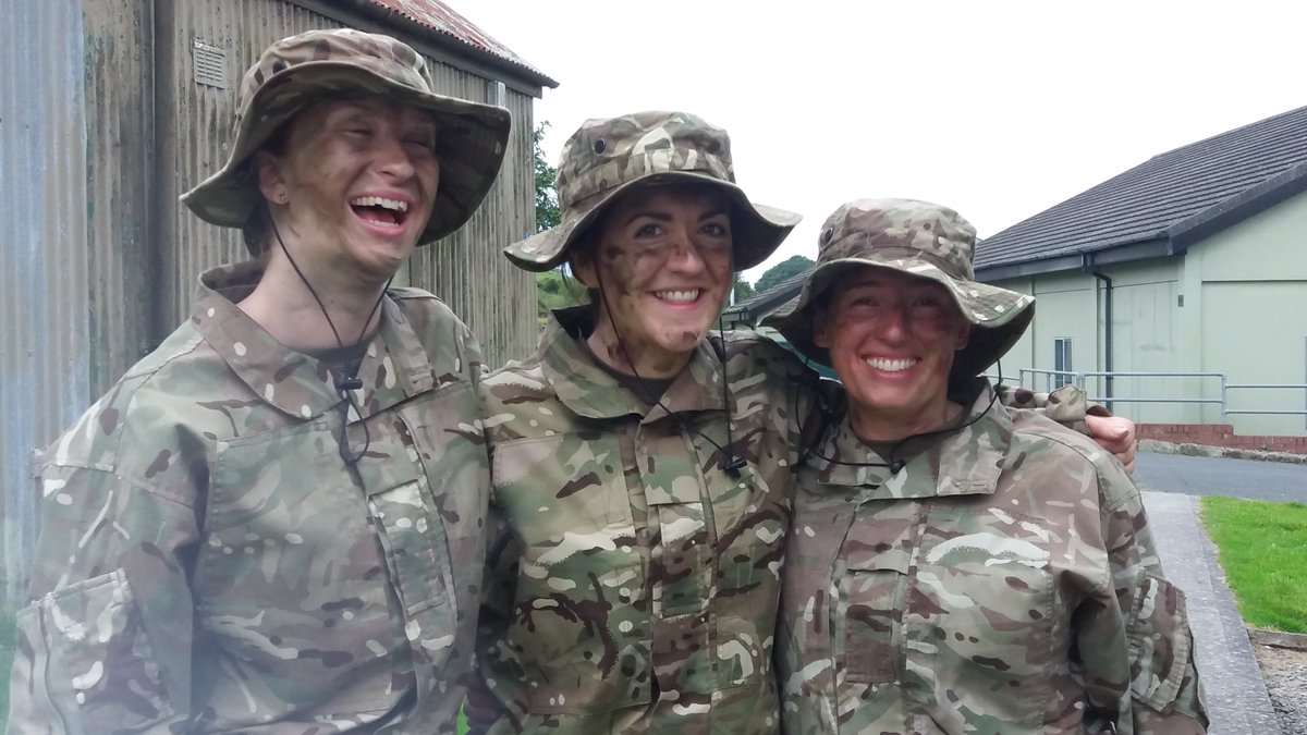 Merchants_CCF's tweet photo. #Summercamp has arrived! 17 cadets from @MerchantsAc Academy CCF are getting stuck into many activities! https://t.co/MgR28Mito7