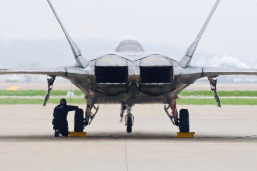 laraseligman's tweet image. A Closer Look at Stealth, Part 5: Nozzles and ExhaustsJul 7, 2017, @AvWeekDan @AviationWeek ow.ly/Qs5U30duRRW
