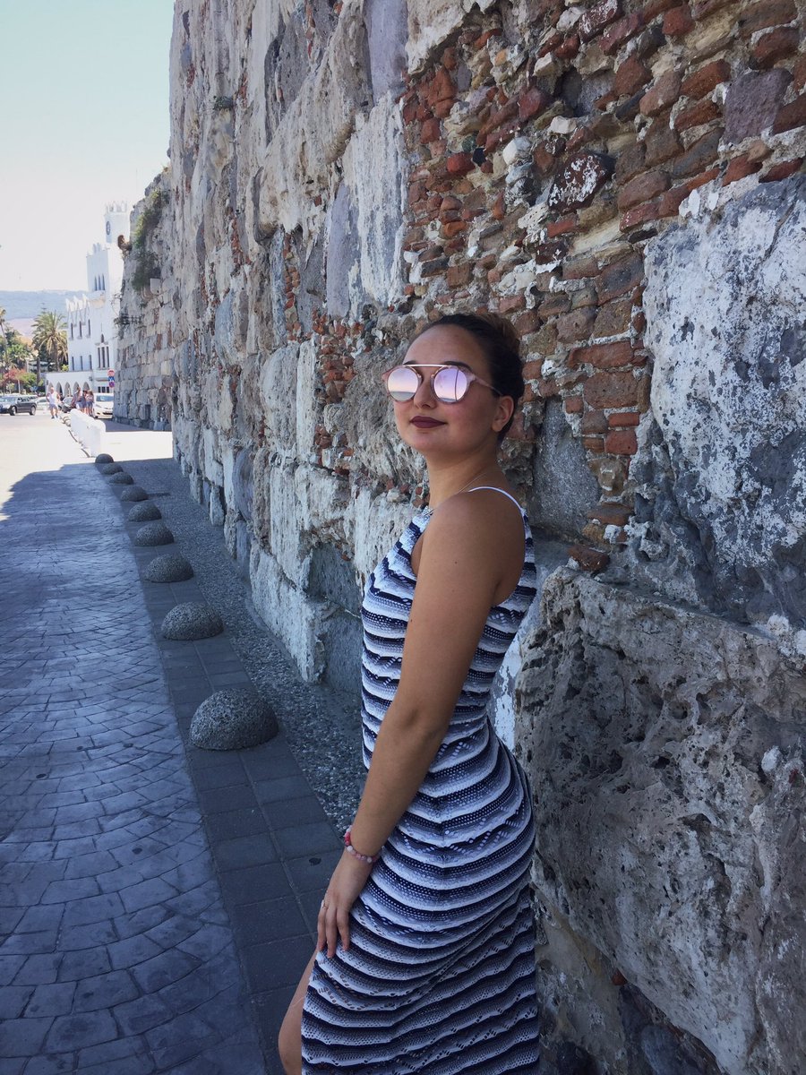 SimplySelin's tweet photo. hi i love it here https://t.co/VOPwsXEp3L