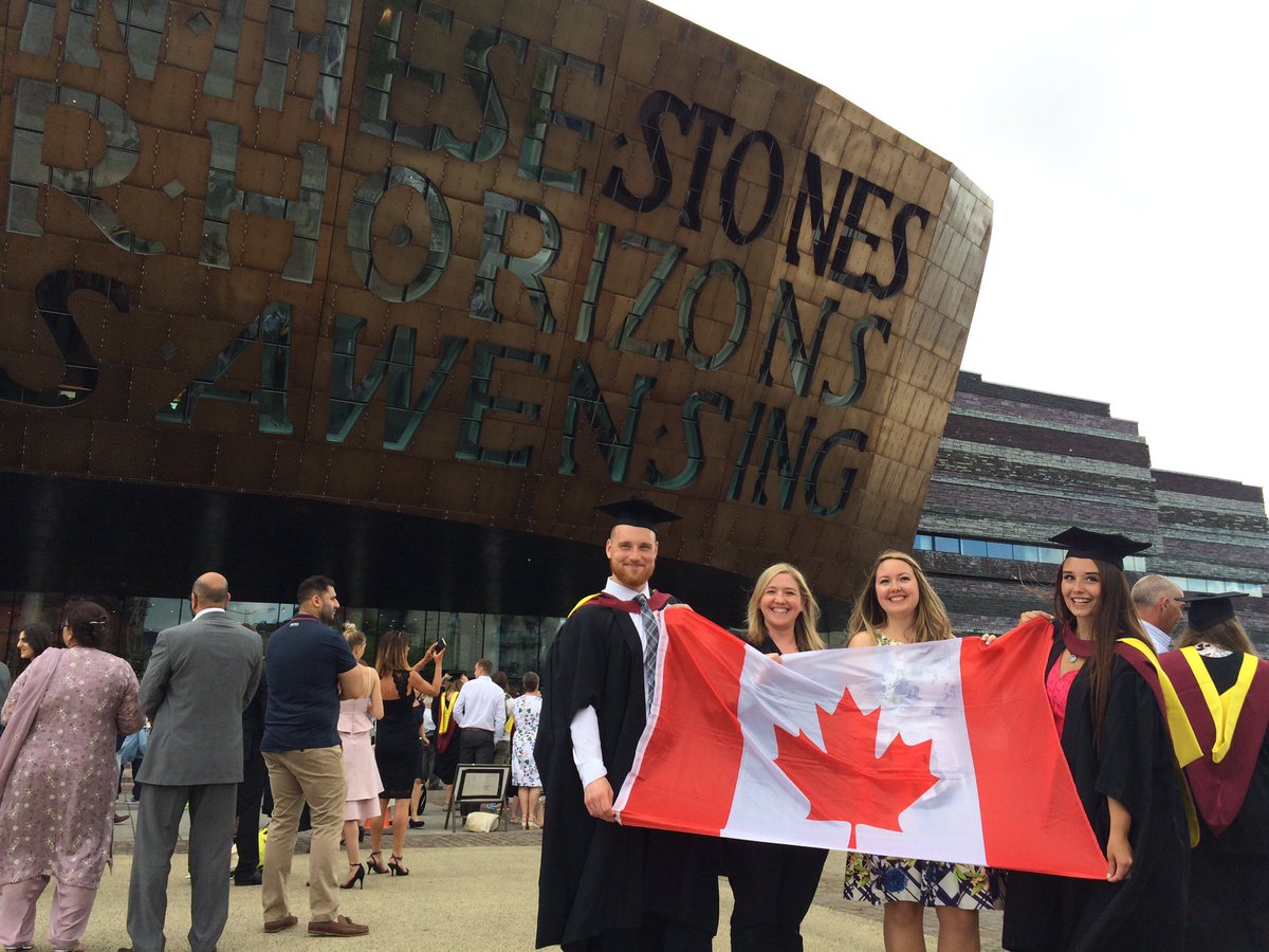 Proud to have caught up with some of our Canadian PGCE students today!Well done all! #cardiffmet #classof2017 #canteach #willteach