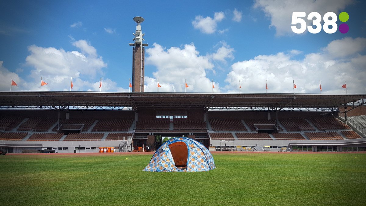 Altijd al een keer willen kamperen in het Olympisch stadion? ⛺ Dit is je kans! > 538.to/2tzA983
