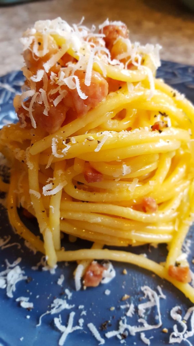 MrsMNorton's tweet photo. My new article in the @HuffPoLifestyle: Why Italians should not be outraged by @Nigella_Lawson #carbonara recipe>https://t.co/wTV2vWCdhU https://t.co/YBgFSKN6Ad