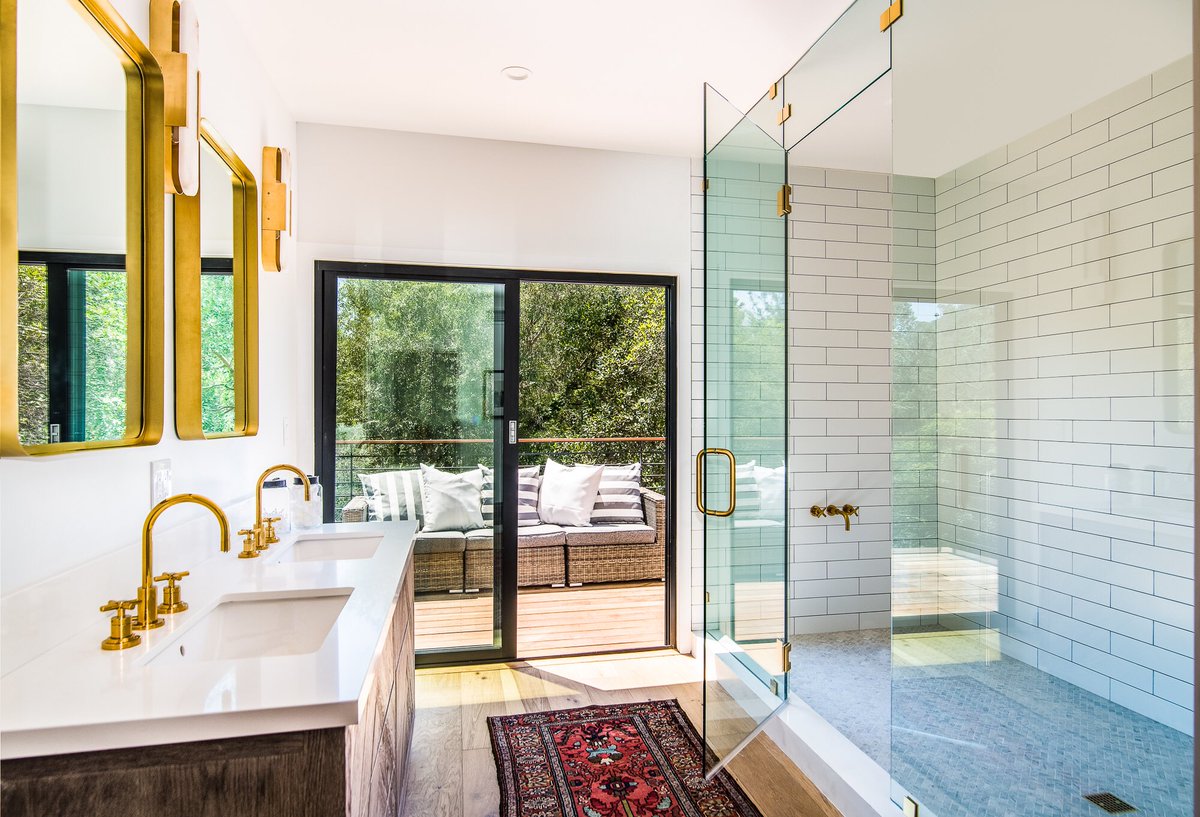 robmdiaz's tweet photo. @robmdiaz #remodel #house #hollywoodhills #offmarket #offmls https://t.co/i4TcW5dZrF