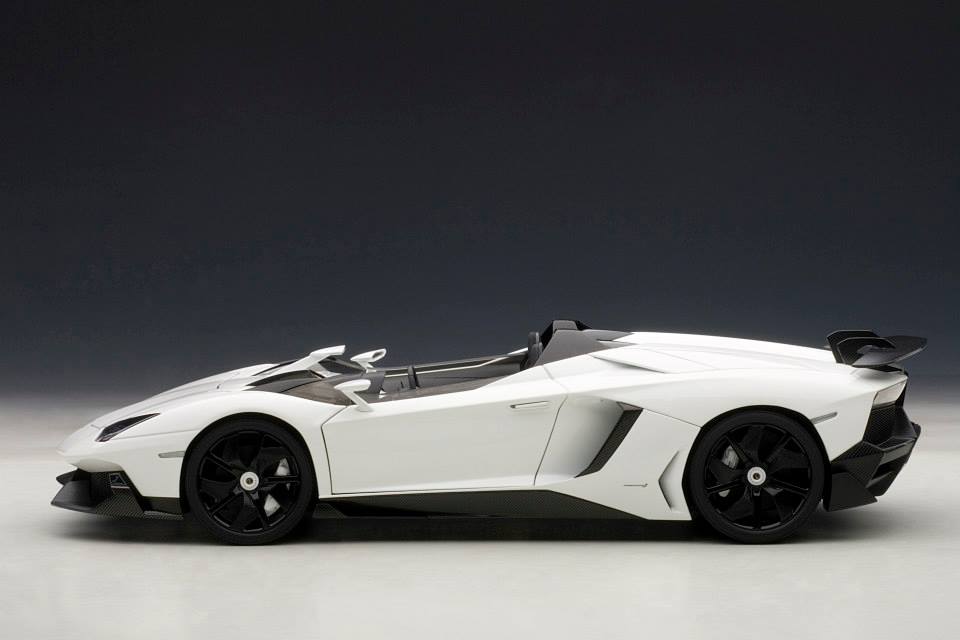 MiniaturasCL's tweet photo. #Lamborghini #Aventador J. Precio: $140.000. #Miniatura disponible en https://t.co/pT0G4v33vY #Drivers #DriversChile #Diecast #Santiago https://t.co/b7dJKRowjp
