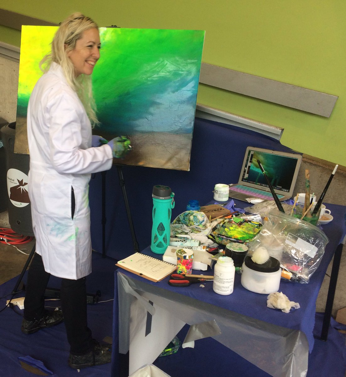 SCAR Biology 2017 (@scarbio17) on Twitter photo Work in progress: <a href="/TuftedTwitmouse/">Lily Simonson</a> creating a new masterpiece during the SCAR Biology Symposium #SCARbio17 Work in progress: <a href="/TuftedTwitmouse/">Lily Simonson</a> creating a new masterpiece during the SCAR Biology Symposium #SCARbio17