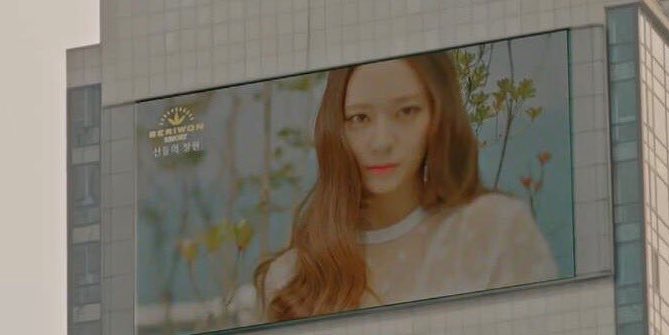 saveKRYSTAL's tweet photo. 😭.... https://t.co/wnRDSe8oG4