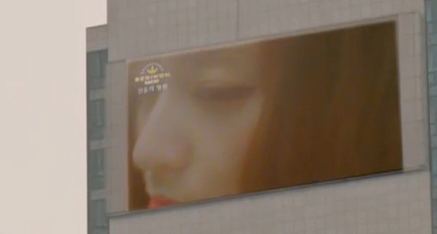 saveKRYSTAL's tweet photo. 😭.... https://t.co/wnRDSe8oG4
