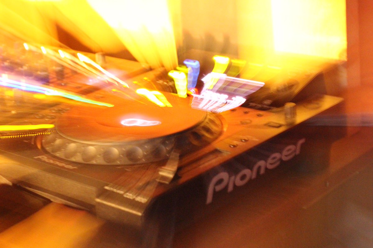 Hi Volume tweet media