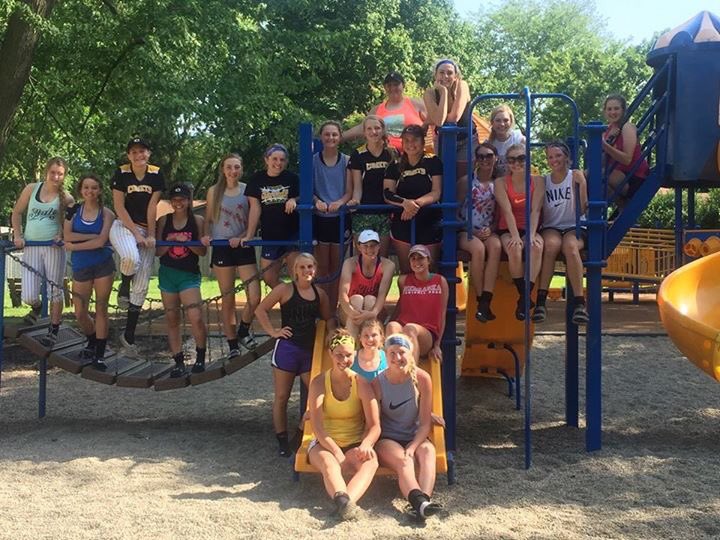 samjoharold's tweet image. "I can do all things through Christ who strengthens me." Come on out to see your comet girls @Columbus starting at 7!! #bannerchasin 💛