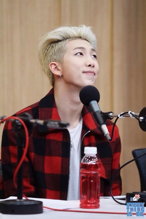 SiaKirimix's tweet photo. #RapMoon #RAPMONSTER #NamJoon #KimNamJoonYouArePerfect https://t.co/Kts8sJvFuU