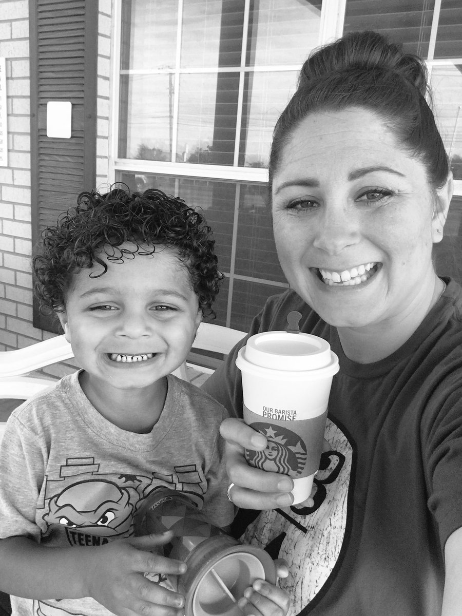 BrysonsBobcats's tweet photo. "Coffee break" with this little cutie!! #teamblackshear #starbucks #doublestarsday 🙌🏼🙌🏼 https://t.co/3vXKVsVZht