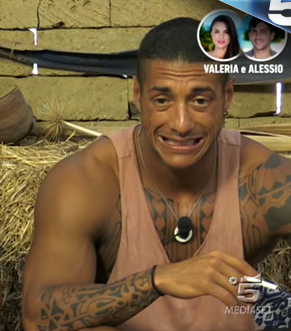 _giulsz's tweet image. #TemptationIsland STO AMANDO