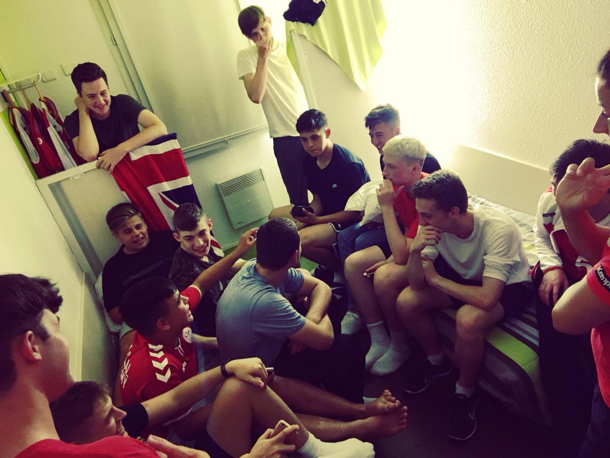 EHA_Performance's tweet image. When your hotel hasn't got a conference room and you attempt a serious meeting cramming 15 lads into a box room